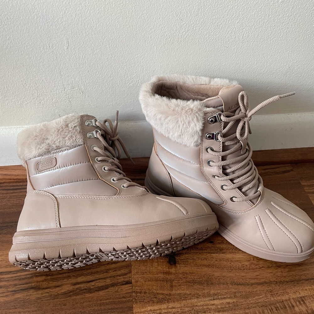 Aldo Women's Light Beige Winter Boots